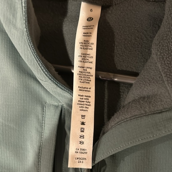 JUST LISTED🎈Lulu fleece jacket - Picture 4 of 7